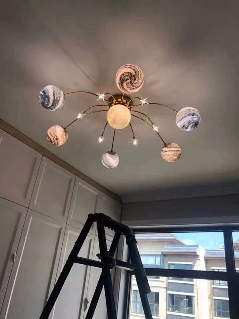 Plafonnier radial artistique moderne en fer forgé avec abat-jour en verre coloré