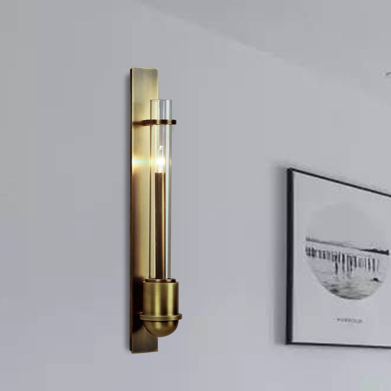 Lampe murale linéaire en verre clair