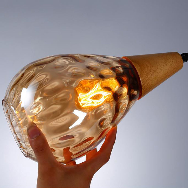 Cortique créatif moderne simple Cone en bois léger lampe suspendue avec une teinte en verre