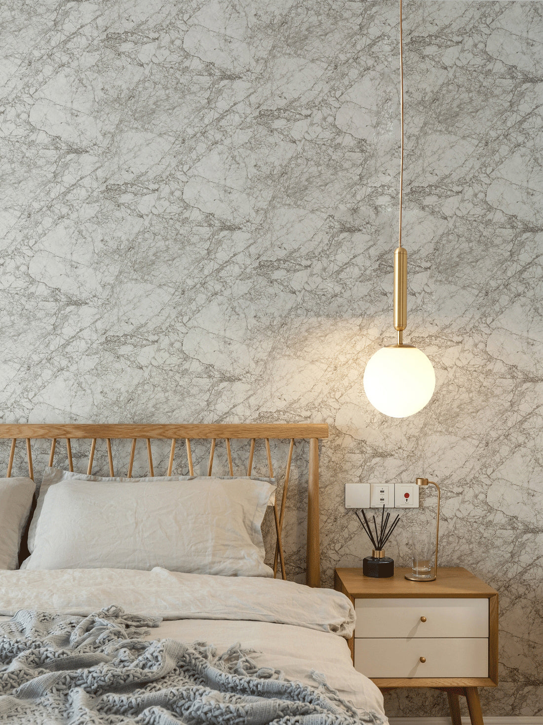 Glass Spherical Pendant Lighting Fixture Modern Style Hanging Pendant Light for Bedroom