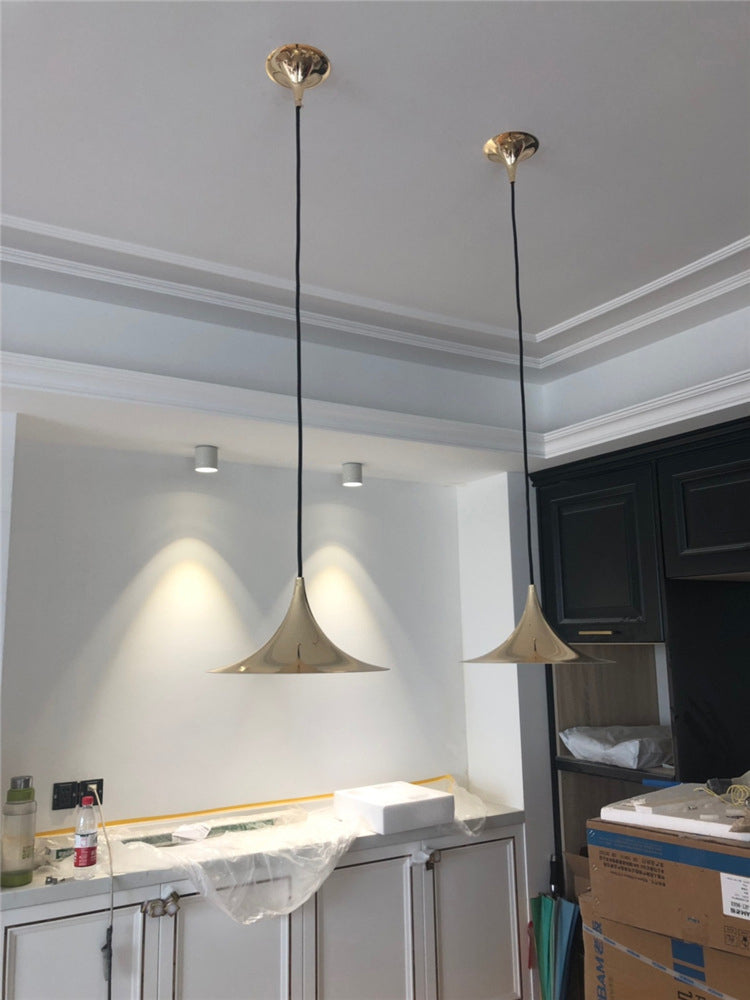 Contemporain 1 Head Metal Pender Light Fitting Cone Suspension Lighting Ayémorrat pour salle à manger