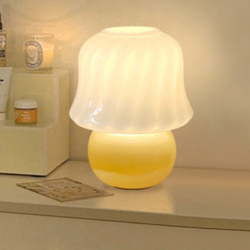 Ultra-modern Simplicity Mushroom Table Lamp Hand-Blown Glass Nightstand Lamp for Bedroom