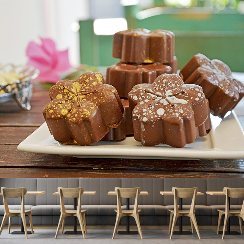 Zachte kleur chocolade muurschildering behang hedendaagse wandbekleding voor dessertwinkel