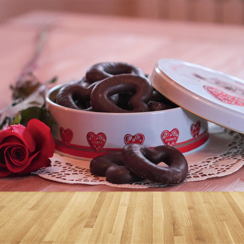 Valentine's Day Chocolate Mural Wallpaper Contemporary Wall Covering for Dessert Shop