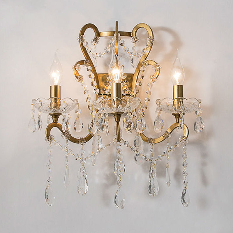 Metallgold/Dorn weiße Wand montiertem Lichtsturzarm 3 Lichter Lodge Lodge mit Kristallakz