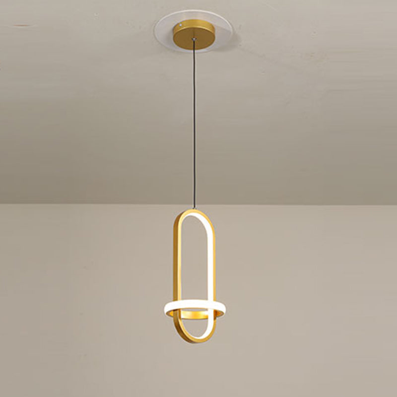 Aluminium LED Hanging Light dans un style concis moderne en fer forgé, une lumière suspendue géométrique avec une teinte en silicone