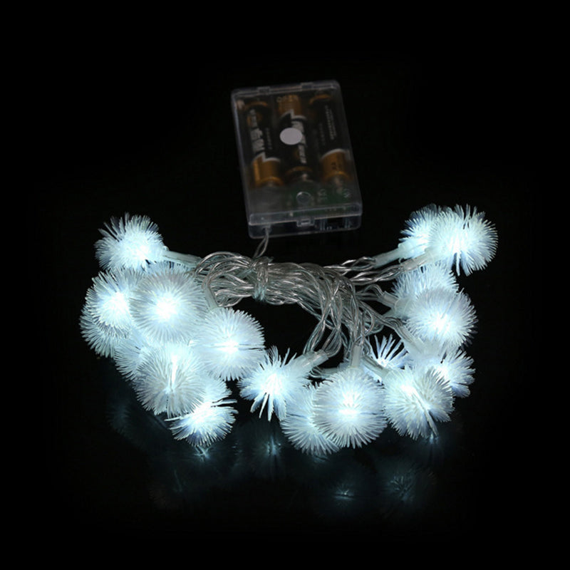 White Pompom LED String Light Modernism Plastic Solar Festive Light for Outdoor
