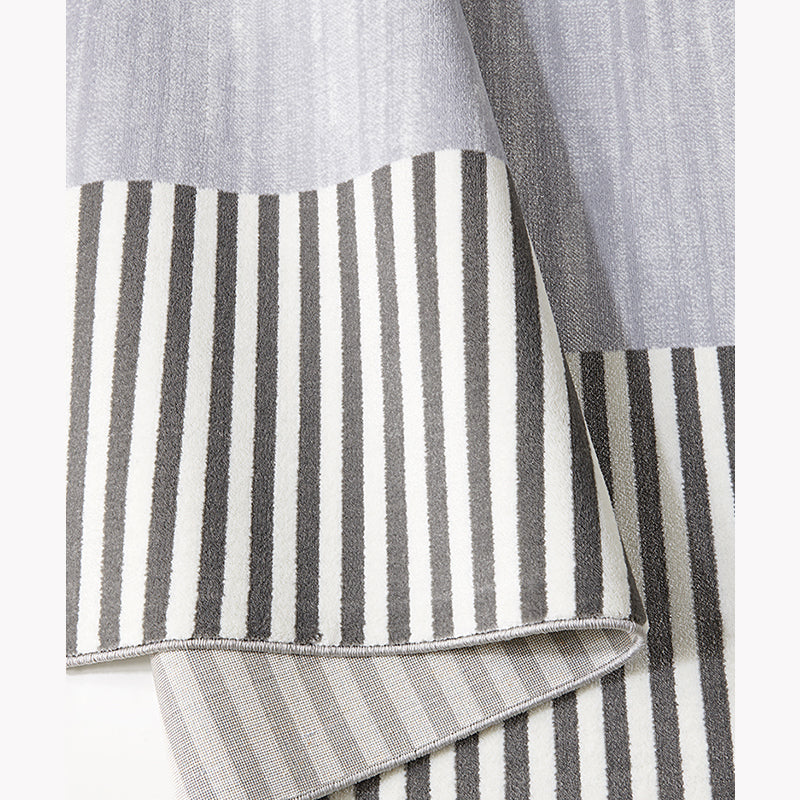 Grey Modern Area Carpet Polyester Stripe Pattern Rug Easy Care Area Rug for Home Decor