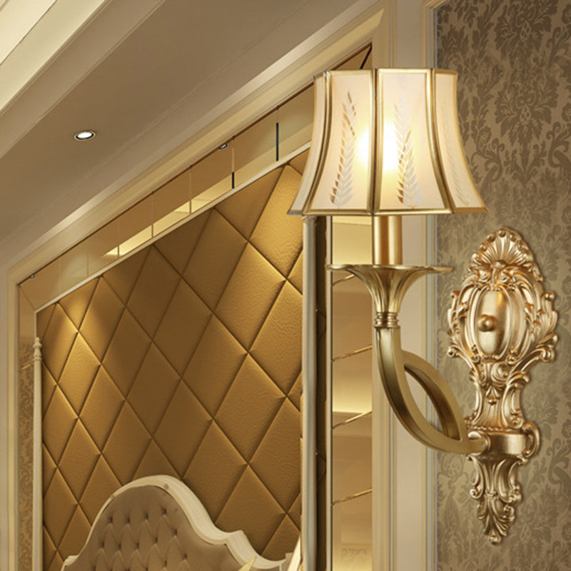 Lampada montata a parete a parete in giù in metallo vintage 1/2 head Sconce Light con tonalità di vetro opaco stampato