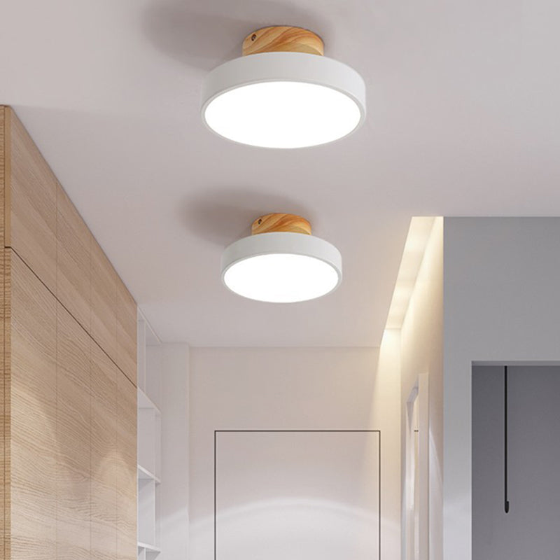 Montaje semi empotrado LED circular de madera en lámpara de techo Macaron acrílica de simplicidad moderna para pasillo