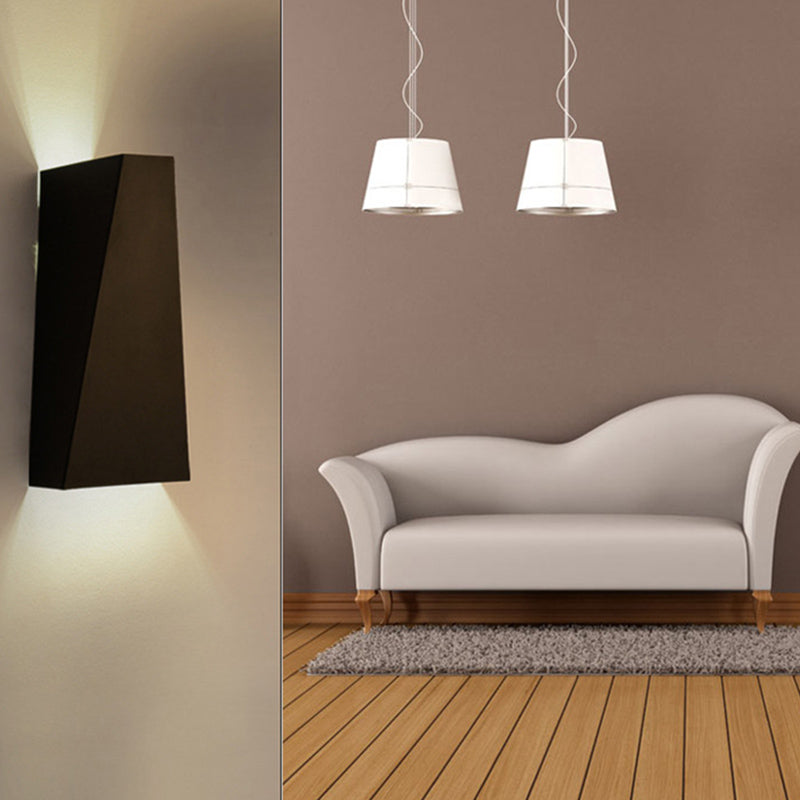 Lámpara de aplicado de pared geométrica metálica de estilo moderno de 2 luces en blanco y negro
