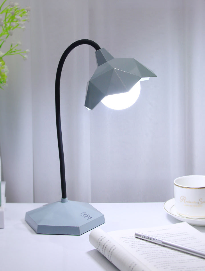 Tavola della camera da letto floreale luce in plastica in plastica lampada a LEAD LEAD con braccio flessibile