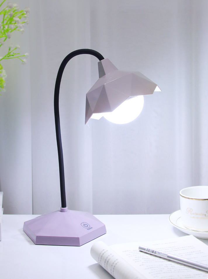 Tavola della camera da letto floreale luce in plastica in plastica lampada a LEAD LEAD con braccio flessibile