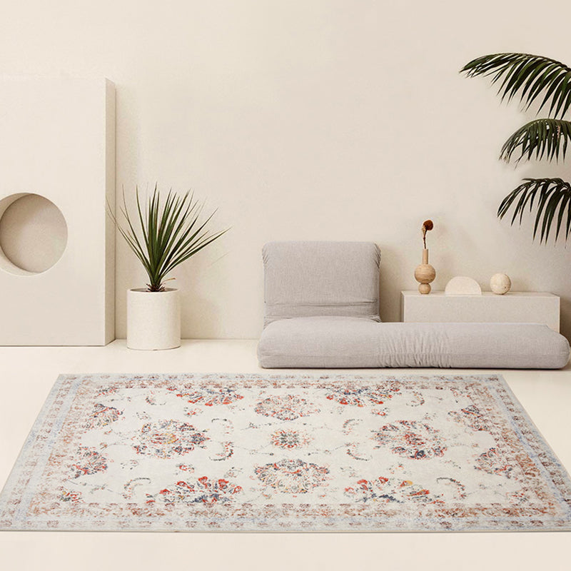 Whitewashed Victoria Area Rug Floral Print Carpet Polypropylene Easy Care Rug for Home Decoration