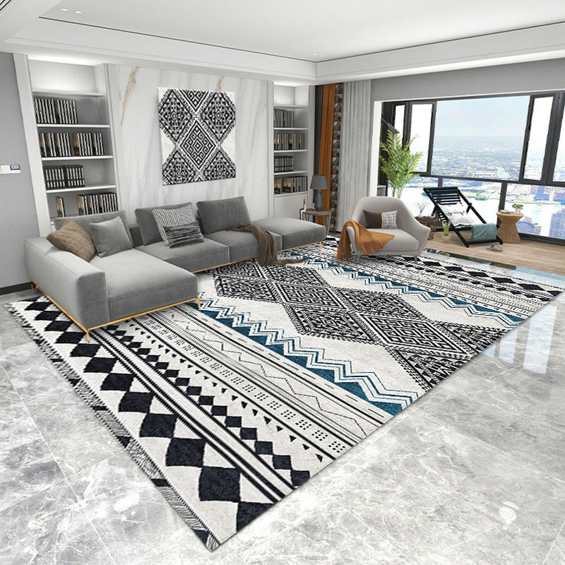Classic Boho-Chic Rug Retro Striped Indoor Carpet Polyester Stain Resistant Carpet for Living Room