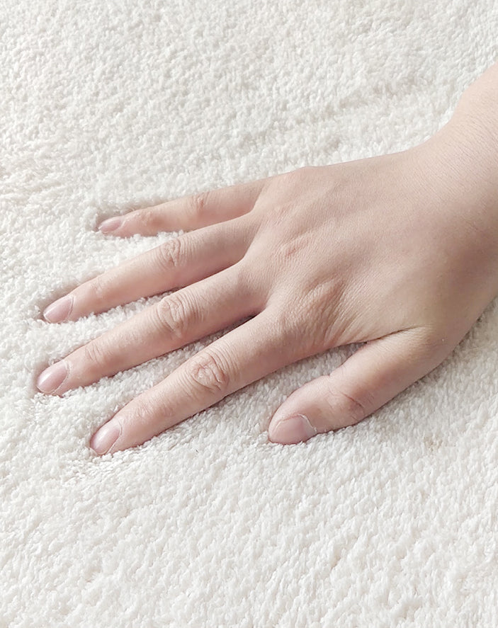 Simple White Tone Casual Rug Polyester Abstract Lines Area Rug Easy Care Carpet for Home Decoration