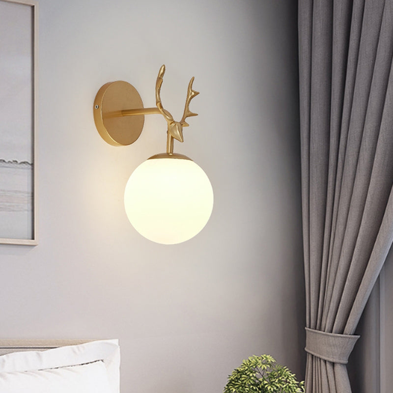 1-licht ronde wand SCONCE Moderne eenvoudige stijl glazen wandverlichting in zwart en goud