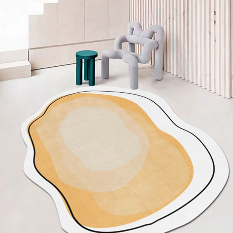 Tapis de salon jaune.