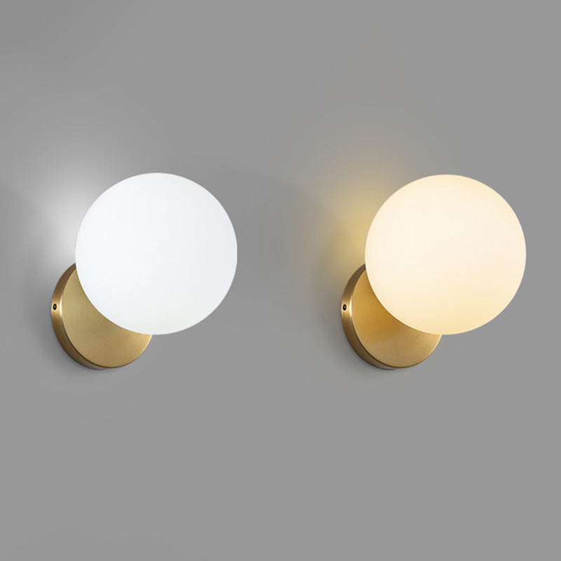 Globe Glass Wall Mounted Lighting Minimalist Style Wall Sconce Lighting for Bedroom