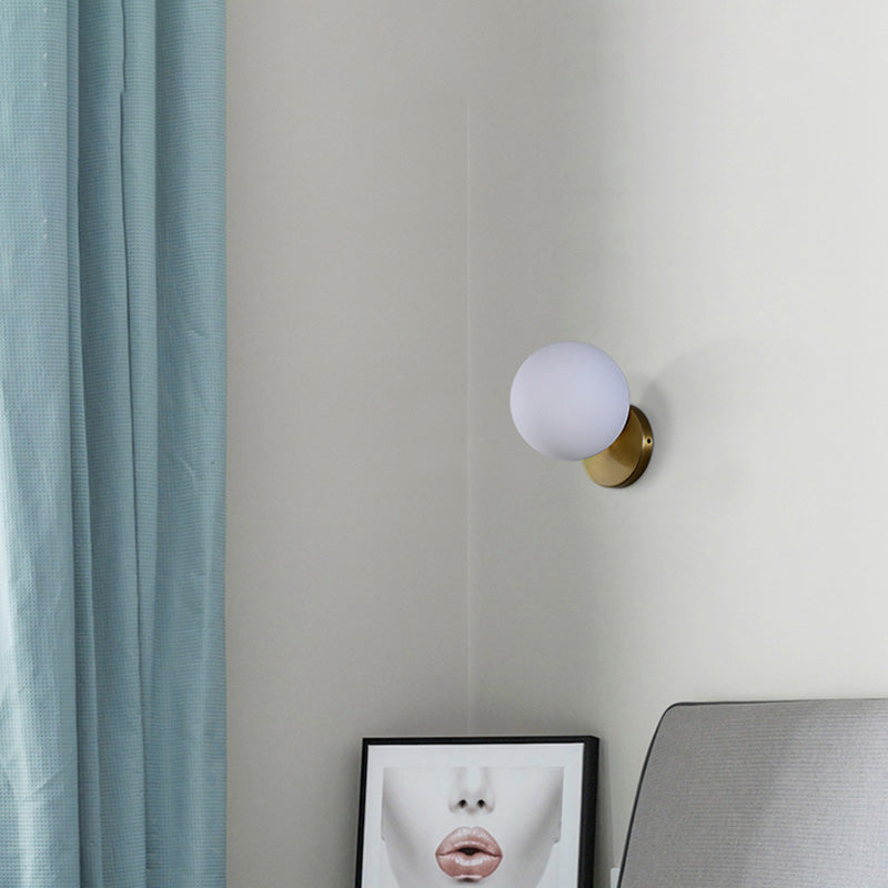 Globe Glass Wall Mounted Lighting Minimalist Style Wall Sconce Lighting for Bedroom