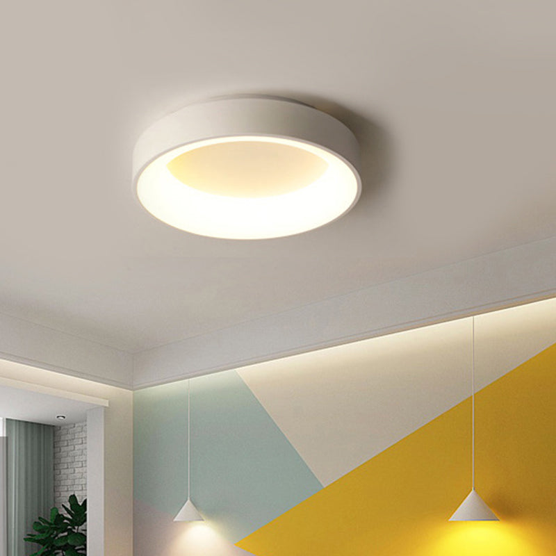 Moderne minimalistische ronde LED-inbouw smeedijzeren plafondarmatuur met acryl kap
