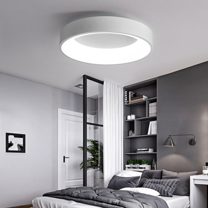 Moderne minimalistische ronde LED-inbouw smeedijzeren plafondarmatuur met acryl kap