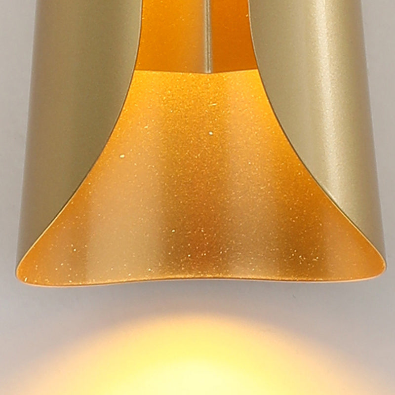 Curl Metal Sconce Funce Functure Contemporary Style Wall Light Sconce per camera da letto