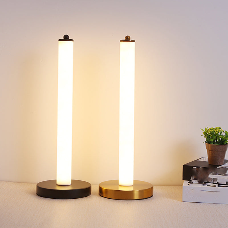 Luz de mesa de plástico en forma de poste Simplicidad Led Night Stand Light para dormitorio