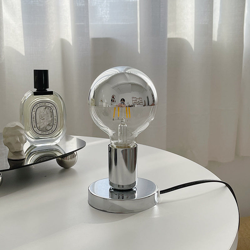 Comodino in metallo d'argento luce creativa Nordic 1 tavolo da tavolo per camera da letto