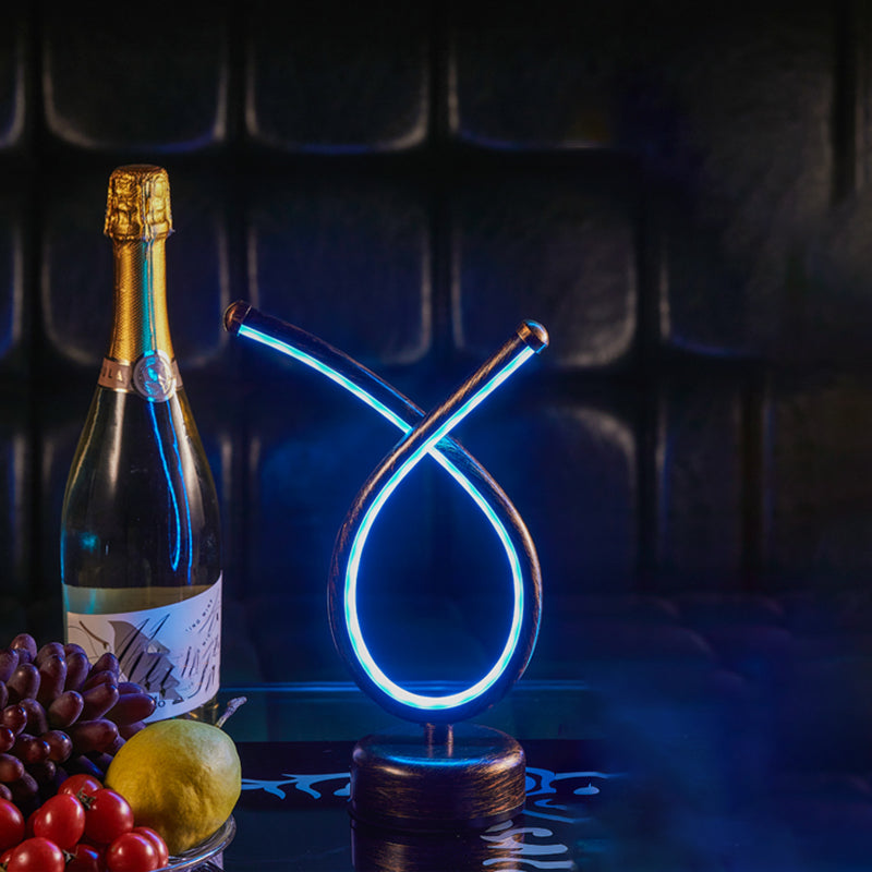 Bronze Finish Linear Table Light Simplicity Metal LED Night Lamp for Bar Club