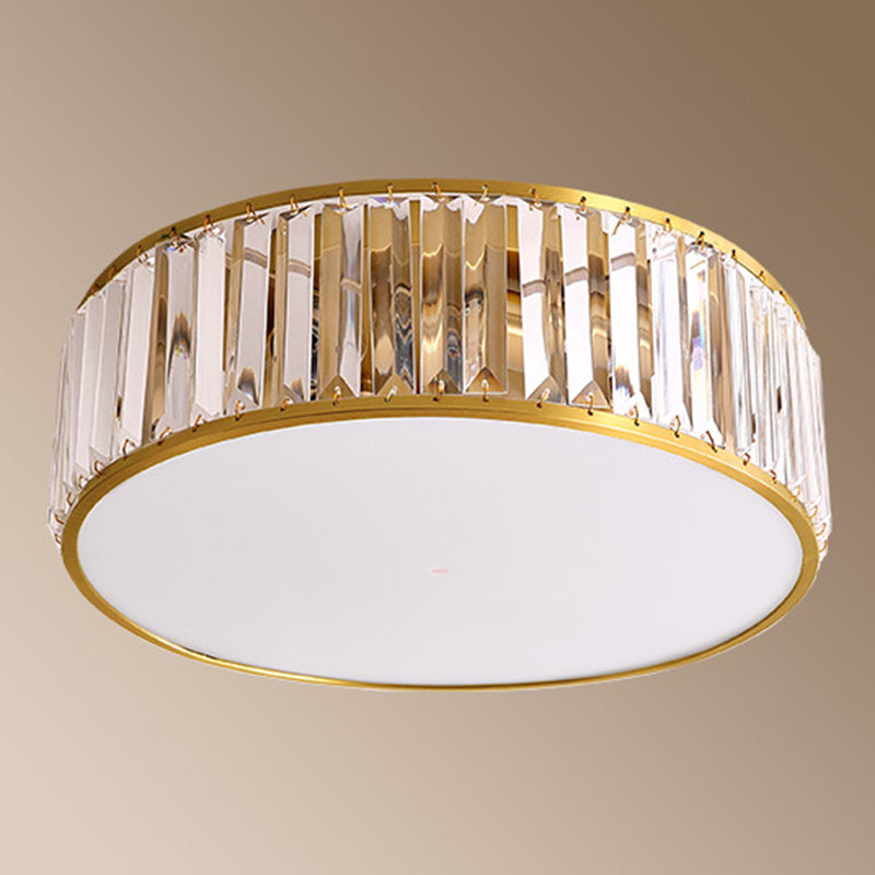 Plafonnier circulaire doré en cuivre de style luxe colonial avec abat-jour en cristal