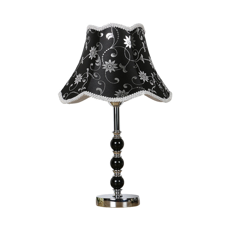 1 Lampada leggera da tavolo in cristallo campagna per camera da letto smerlata nera Luce notturna con motivo a fiori