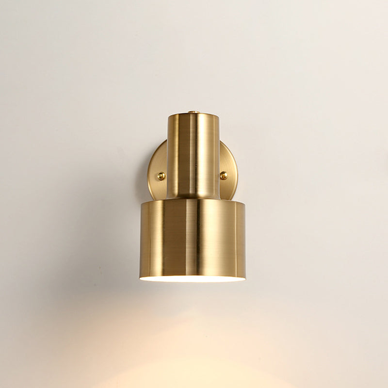 Lampada a parete singola cilindroide dorata nella moderna luce da parete di ferro elettroplate in stile creativo per camera da letto