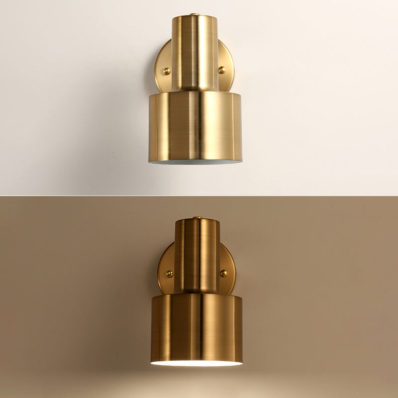 Lampada a parete singola cilindroide dorata nella moderna luce da parete di ferro elettroplate in stile creativo per camera da letto