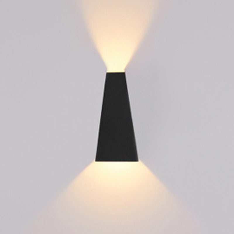 2-Lights Geometric Wall Sconce Modern Simple Style Metal Wall Lighting in Black