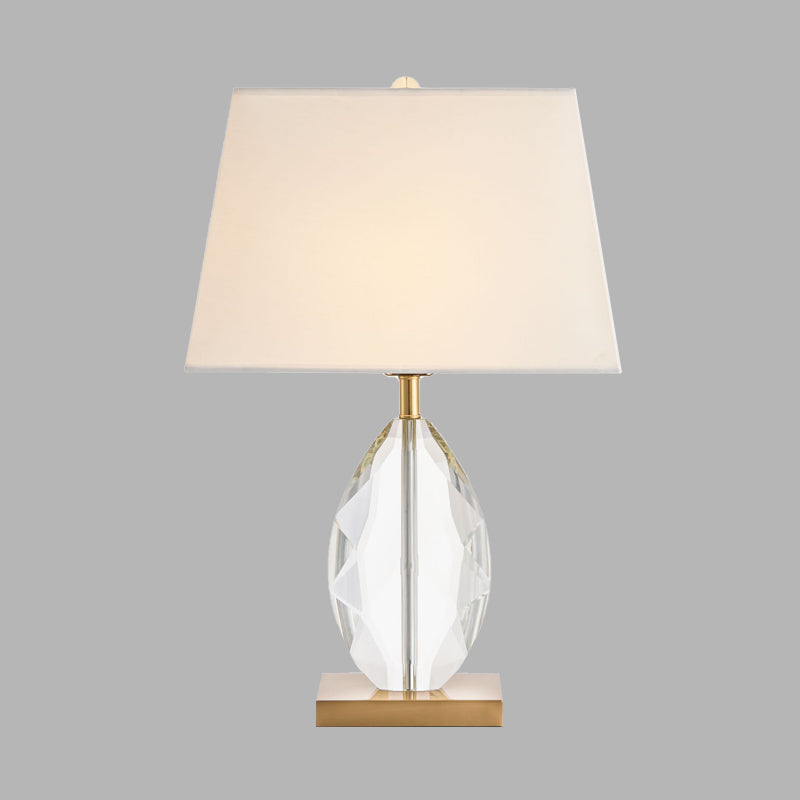 Bulbe unique table ovale lumière lampe de nuit en cristal blanc traditionnel avec de l'ombre en tissu trapézoïdal