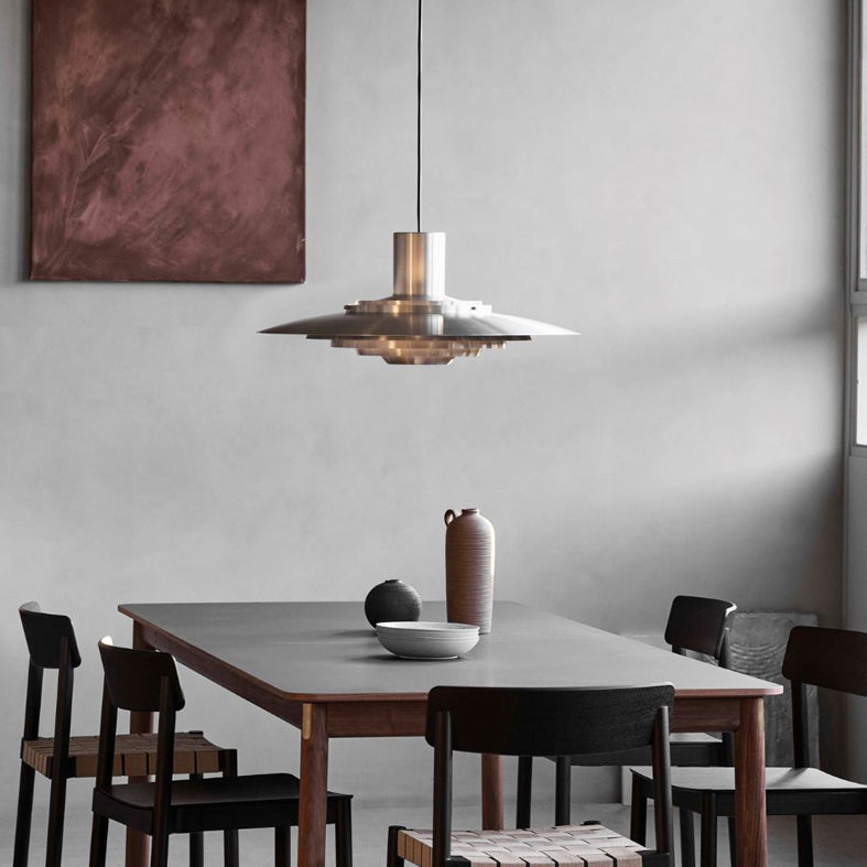 Postmodern Metal Tiers Design Single Bulb Pendant Light for Bedroom Dining Room