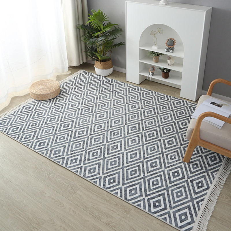 Stylish Grey Geometric Pattern Area Rug Polyester Fringe Area Carpet Stain Resistant Rug for Bedroom