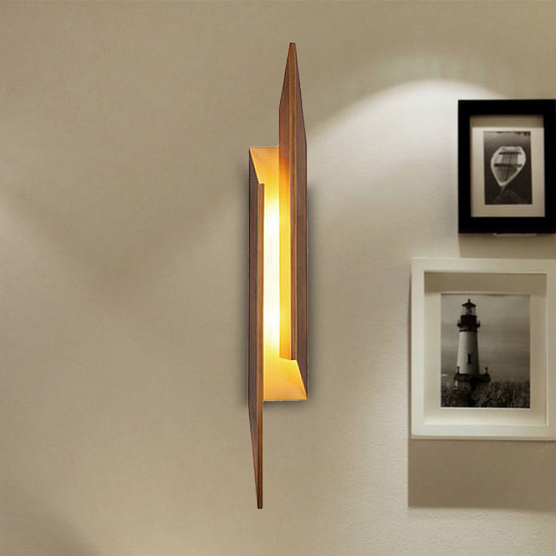 1 Kopf Wohnzimmer Leuchter modernistischer brauner LED -Wandmontagelicht mit geometrischer Metallschatten