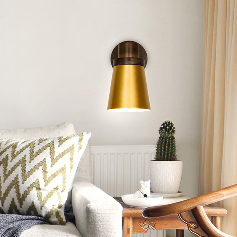 Minimalistische kegel houten sconce 1 hoofdmuurverlichting in goud voor woonkamer