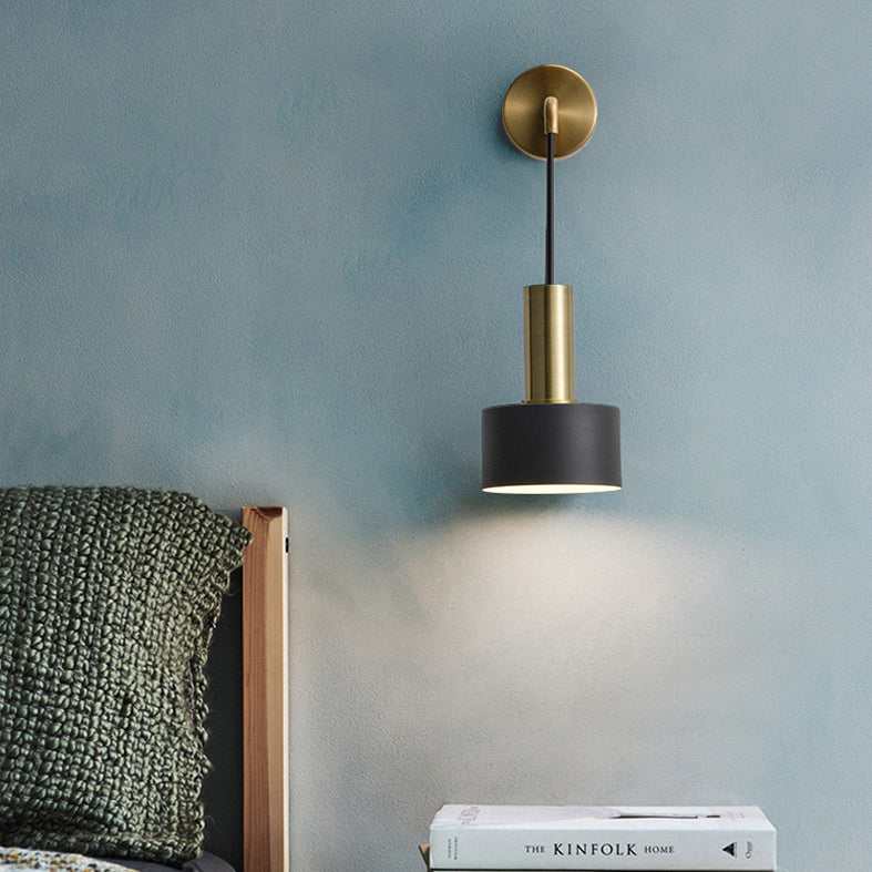 Luce in metallo ombreggiato Light Sconce Stipano Minimalista Montata Montata per camera da letto