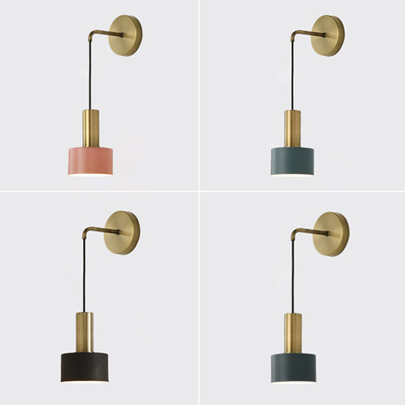 Iluminación de apliques de pared cilíndrica de metal de estilo moderno luz montada en la pared para dormitorio