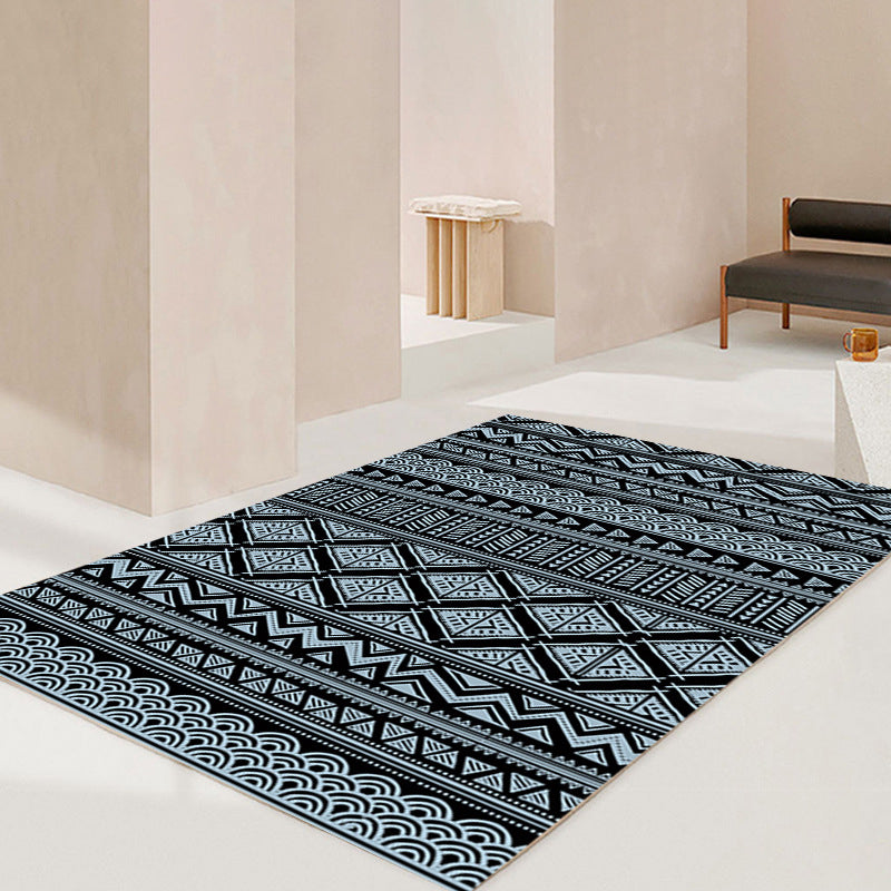 Traditional Area Carpet Retro Tribal Symbols Rug Polyester Home Decor Carpet with Anti-Slip Backing