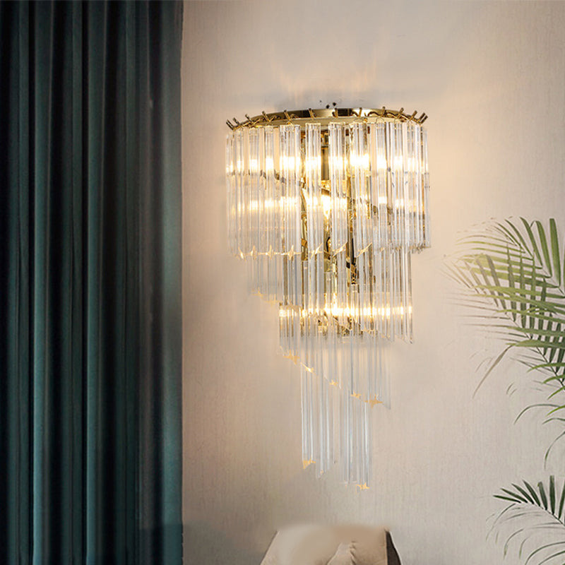 Goldene Staggerwandlampe im modernen künstlerischen Stil Elektroplat Eisenwandlicht mit Kristallschatten