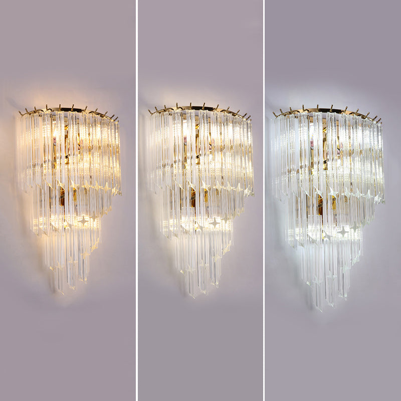 Goldene Staggerwandlampe im modernen künstlerischen Stil Elektroplat Eisenwandlicht mit Kristallschatten