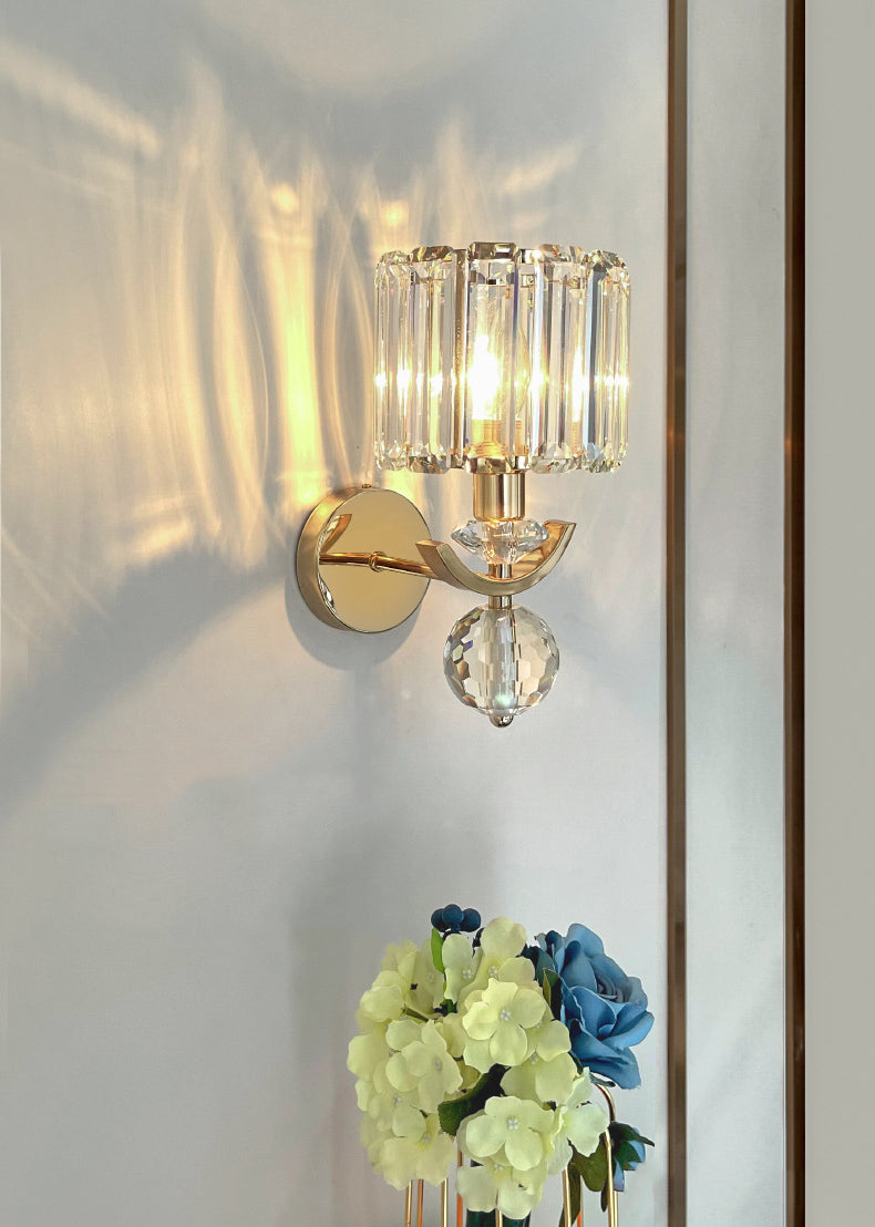 Crystal Gold Wall Lamp in Modern Luxury Style Electroplate Metal Wall Light for Interior Spaces