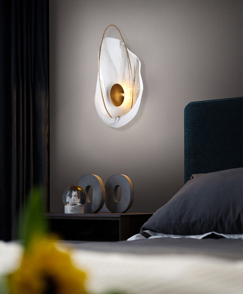 Appliques de lumière murale géométrique contemporaine lampe à support mural en résine pour le salon