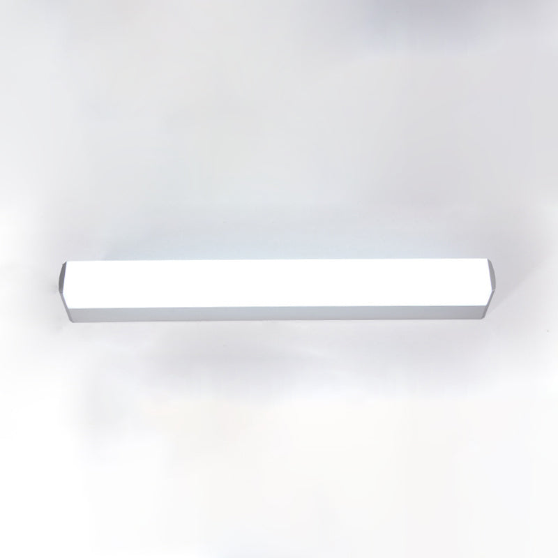Linear Shade Wall Lighting Modern Style Metal 1 Light Sconce Lamp in Silver
