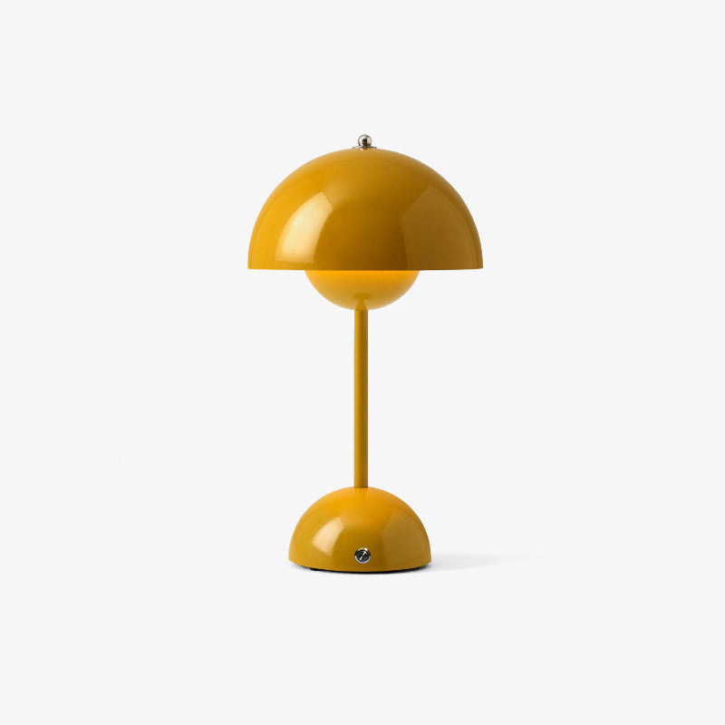 Lampada da tavolo moderna e minimalista a LED Lampada da tavolo Macaron emisfero in ferro battuto per camera da letto