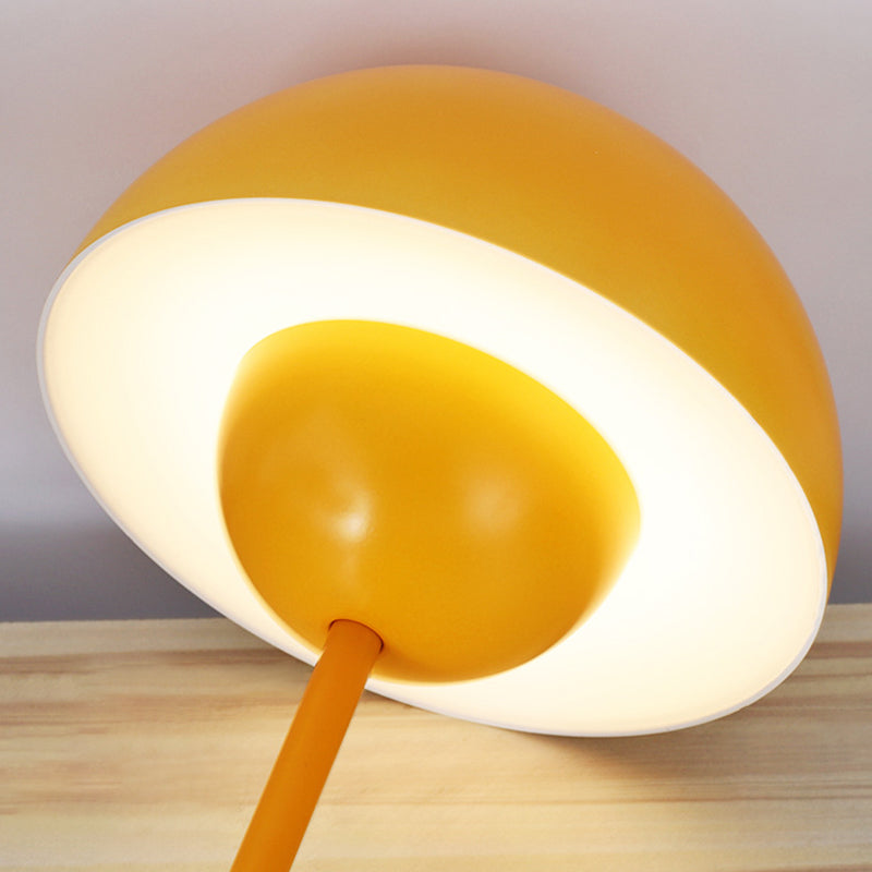 Lampe à LED nordique moderne lampe à macaron en fer forgé lumineuse avec une teinte acrylique